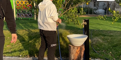 不锈钢立柱水龙头：健康用水新选择