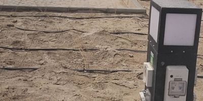 极亚智能水电桩落地新疆阿克苏月牙湖沙漠越野基地，打造极端环境房车配套范本