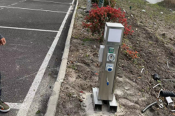 户外营地智能扫码水电桩应用实拍